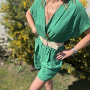 Combi-short femme Aloha, cœur croisé de couleur verte, une couleur qui illuminera votre été. Disponible chez Malou&Co, vêtements pour femme en ligne.