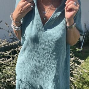 Robe courte gaze de coton femme, disponible chez Malou&Co, vêtements pour femme à La Rochelle.