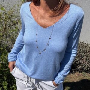 Pull Léger disponible chez Malou&Co, vêtements pour femme à La Rochelle.