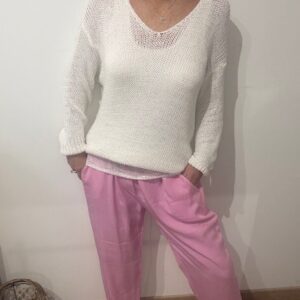 On adore la fluidité et la matière de ce pantalon en tencel femme. Disponible chez Malou&Co, vêtements pour femme en ligne