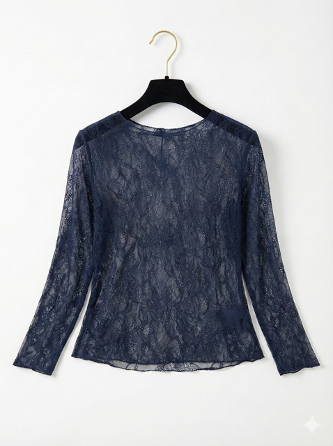 Top dentelle femme Serena, raffiné, féminin, glamour, disponible chez Malou&Co, vêtements pour femmes à La Rochelle.