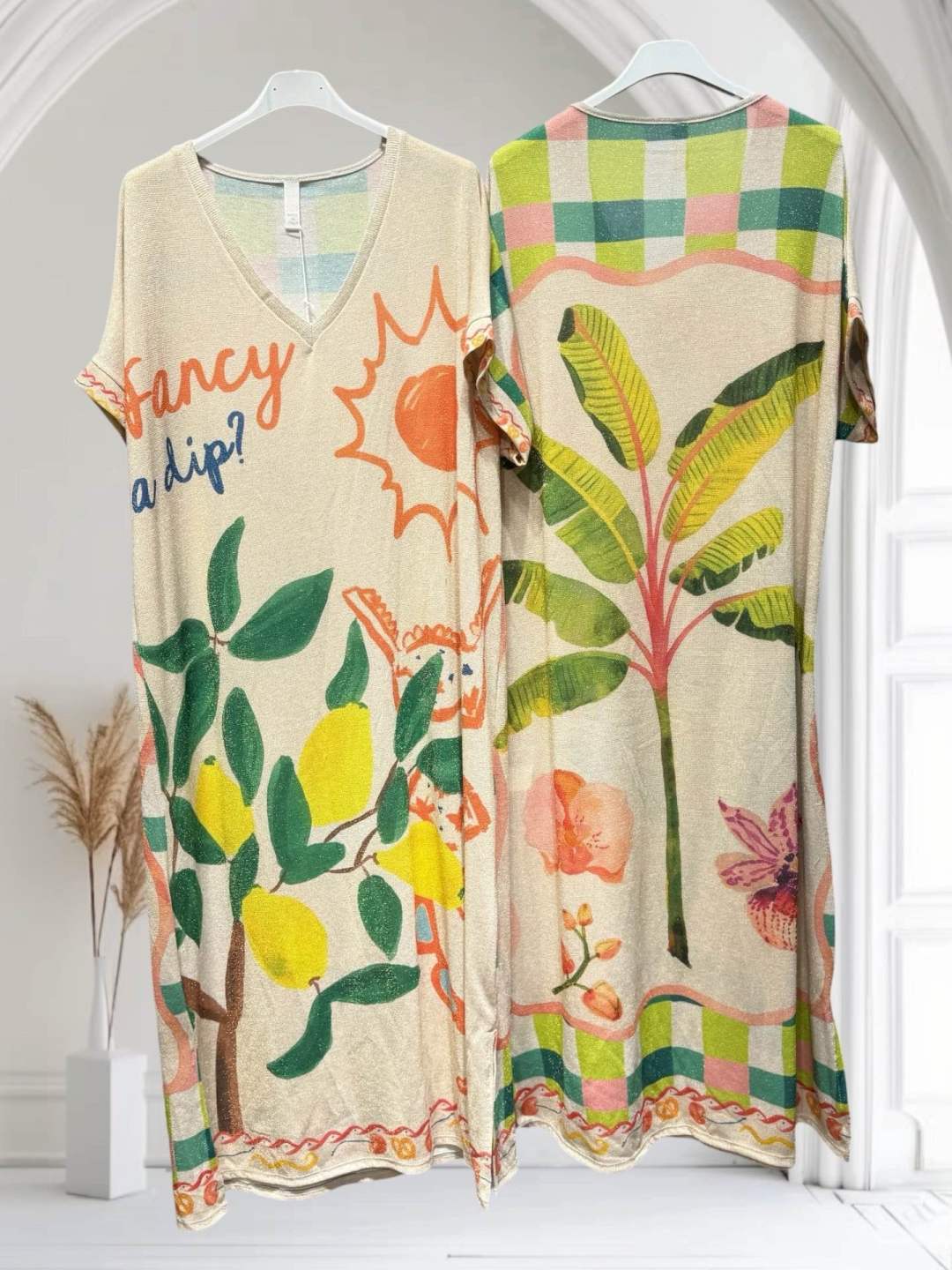 Robe longue femme imprimée citron avec fils de lurex dorés, coupe fluide et légère, fabrication Italienne, style féminin et tendance. 36/44